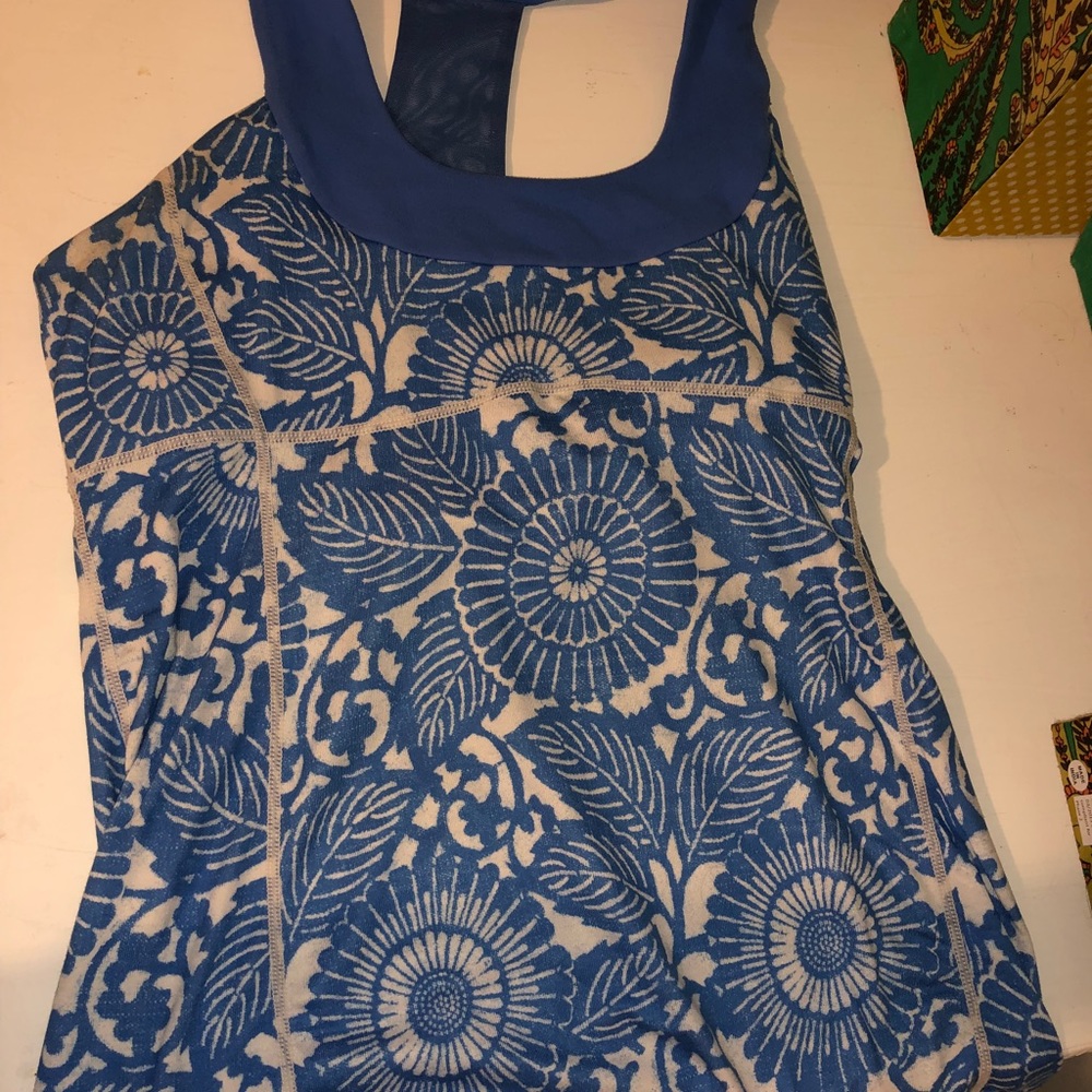 lululemon tank top
